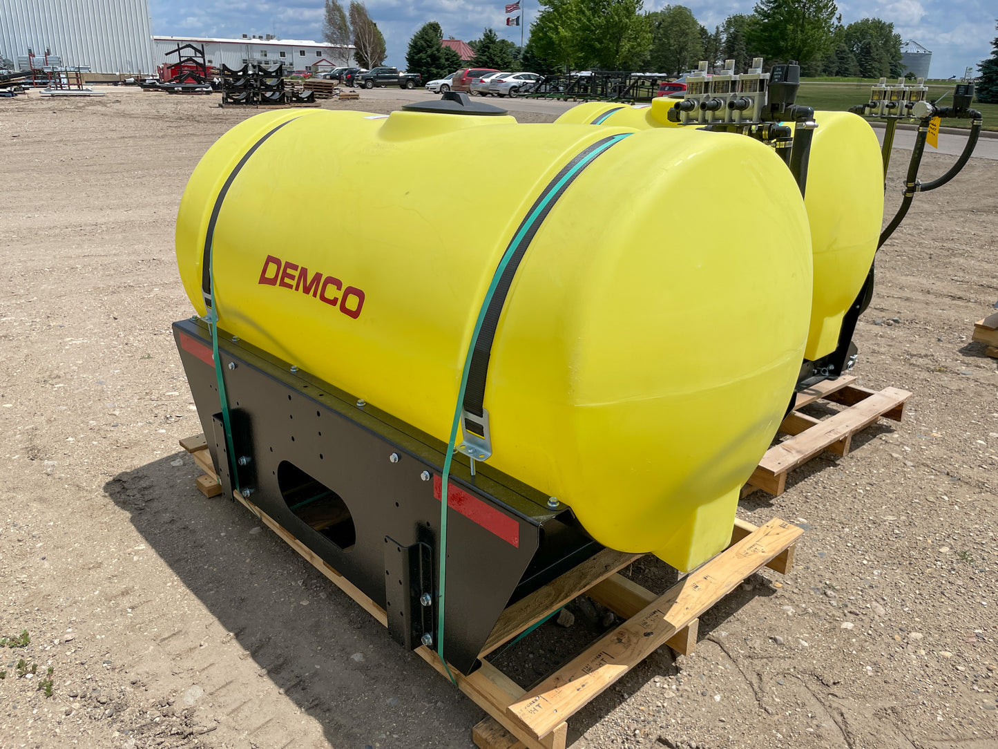 Demco RM200 200 Gallon Rear Mount Sprayer